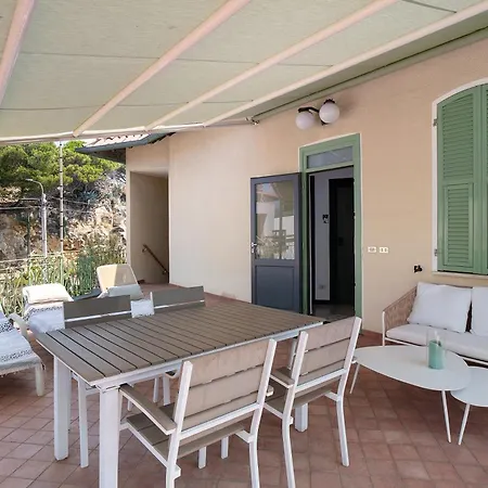 Wonderful Flat By Sea Chez Monique Bordighera