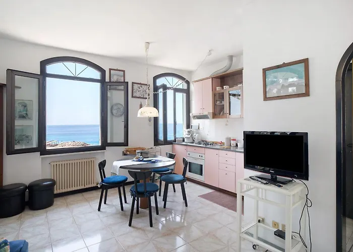 Wonderful Flat By Sea Chez Monique بيت للعطل *