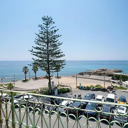 別荘 Wonderful Flat By Sea Chez Monique