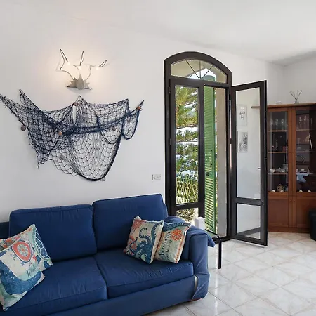 Wonderful Flat By Sea Chez Monique 別荘 ボルディゲーラ