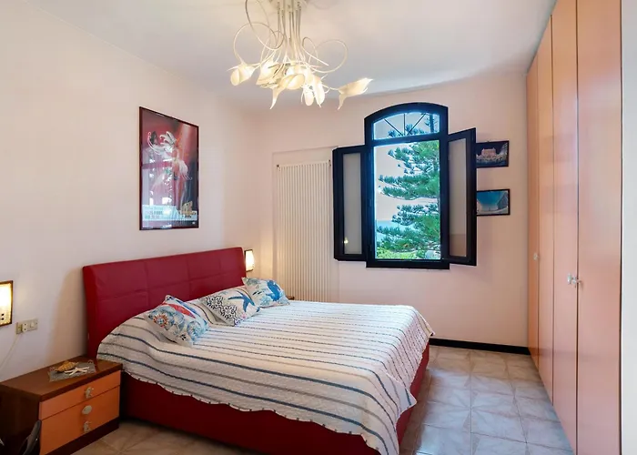 Wonderful Flat By Sea Chez Monique