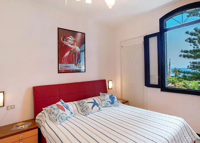 Wonderful Flat By Sea Chez Monique *